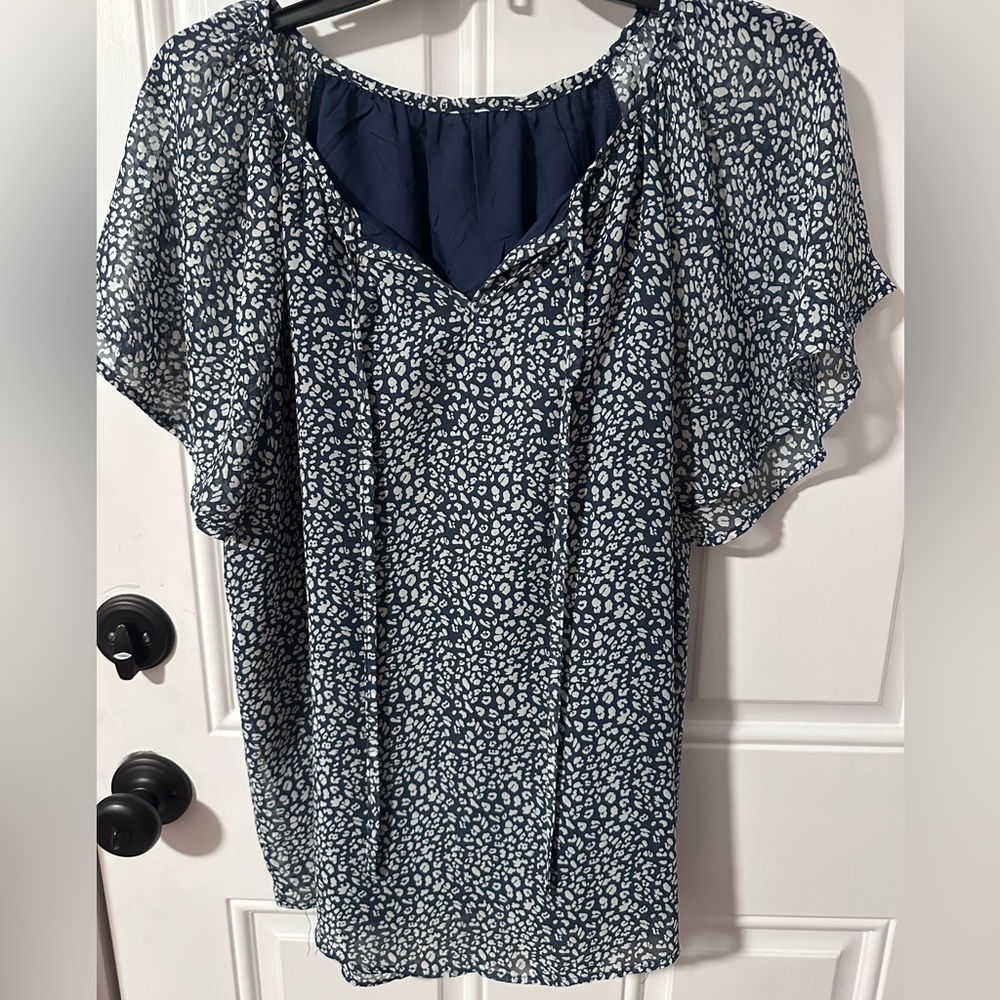 SHEIN brand women’s patterned shirt